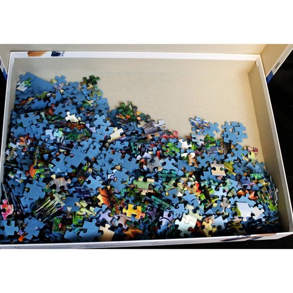 Ravensburger Puzzle Tuscan Oasis 1000 Piece No. 169474 Finished 27" x 20" - Picture 4 of 8